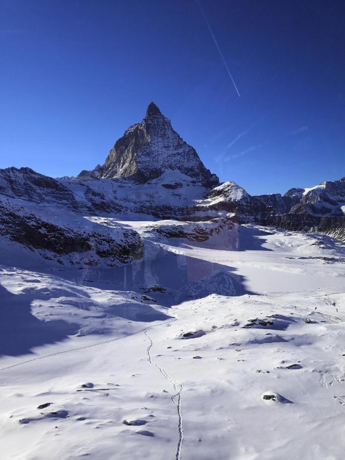 דירות ברויל-קרוויניה Le Petit Refuge Cervinia מראה חיצוני תמונה